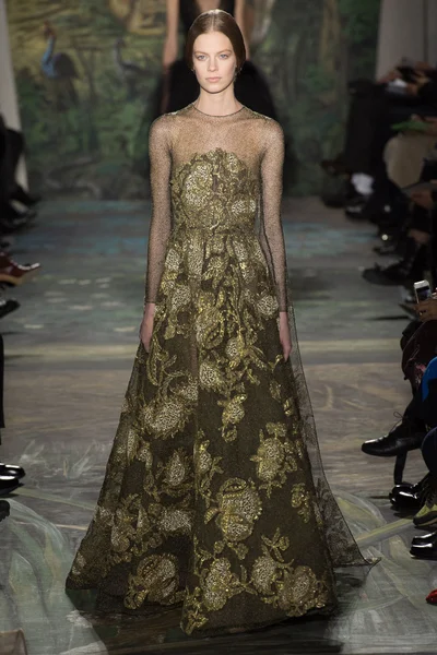 Look 53